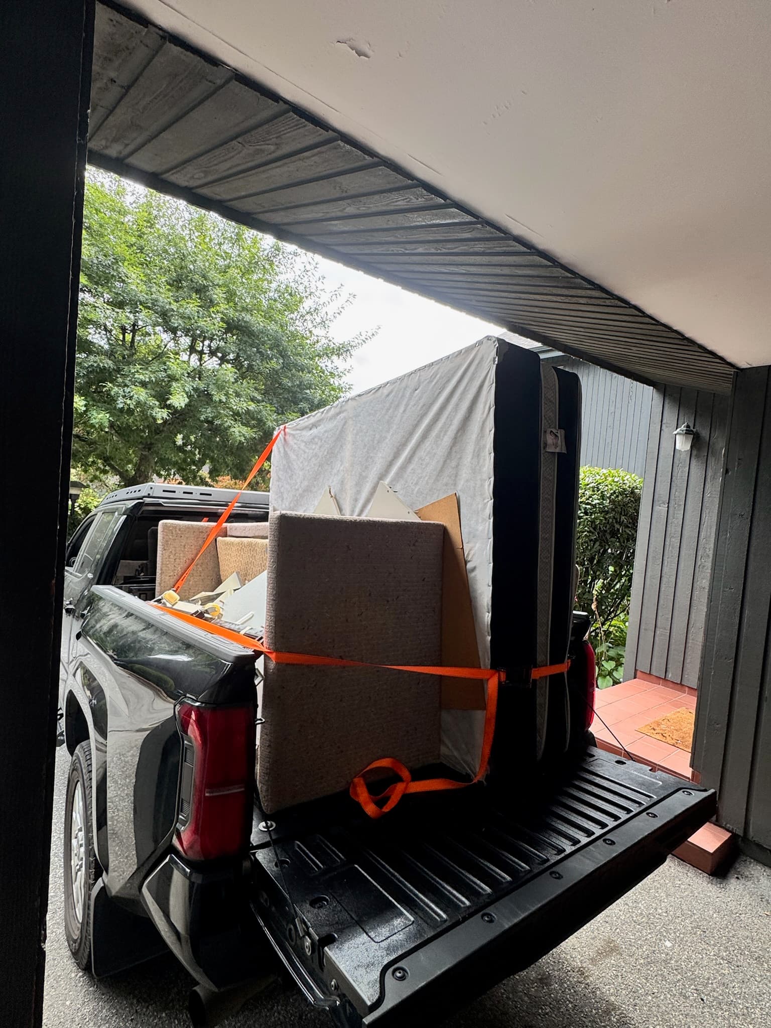 Under canopy load