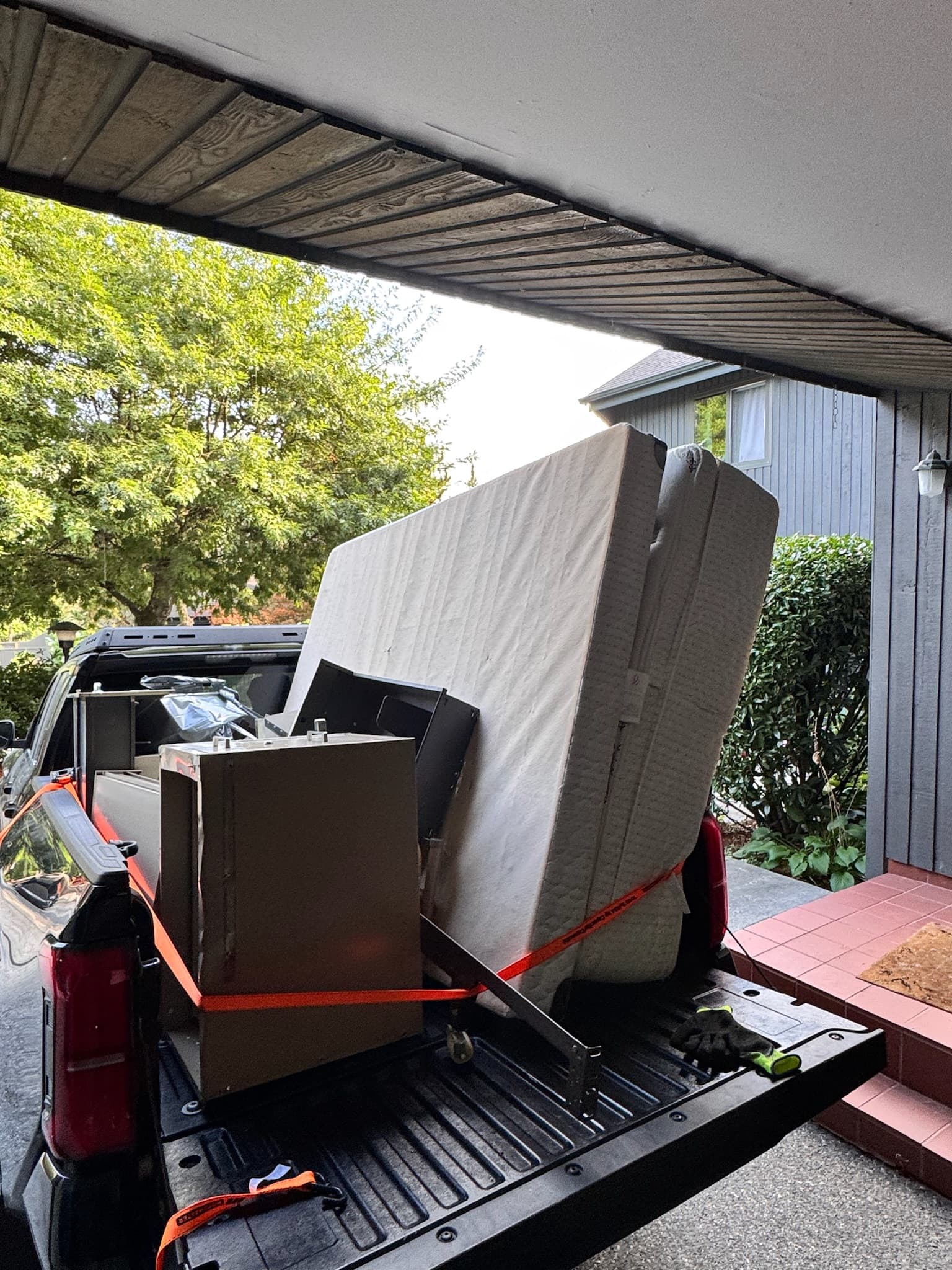 Furniture loading